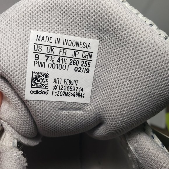 Wome's Adidas 90s  Valasion Size US  9 - Picture 12 of 12